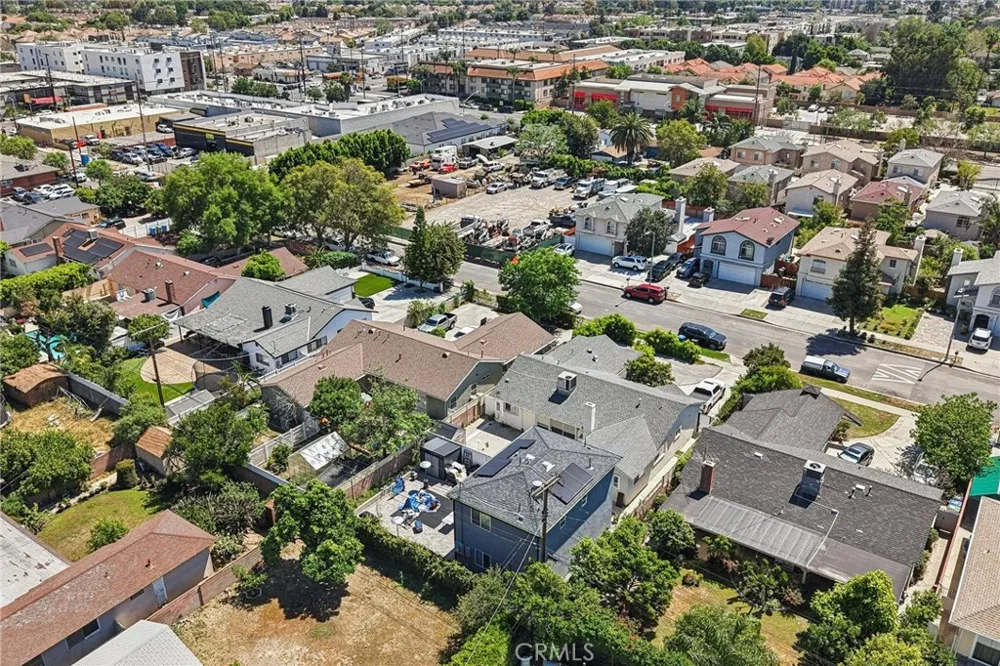 14657 Novice Street Panorama City, CA 91402