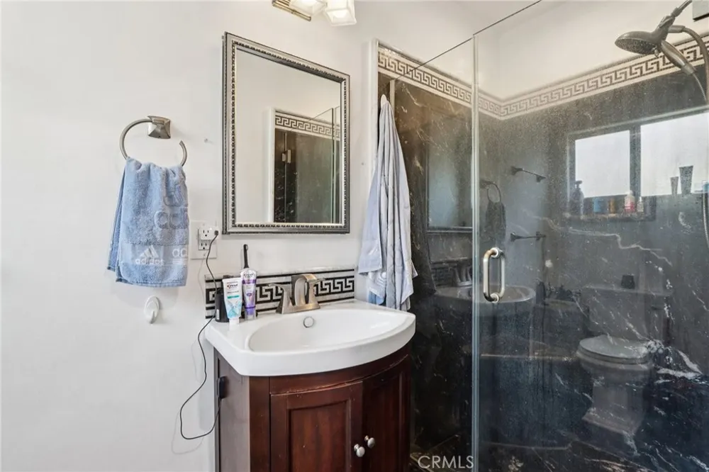 14657 Novice Street Panorama City, CA 91402