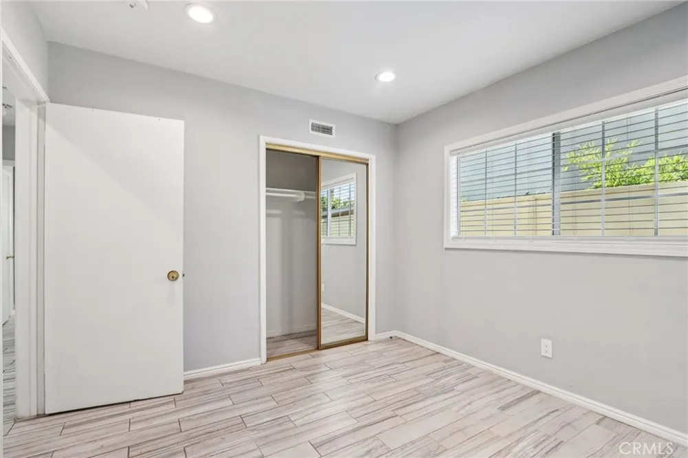 14657 Novice Street Panorama City, CA 91402