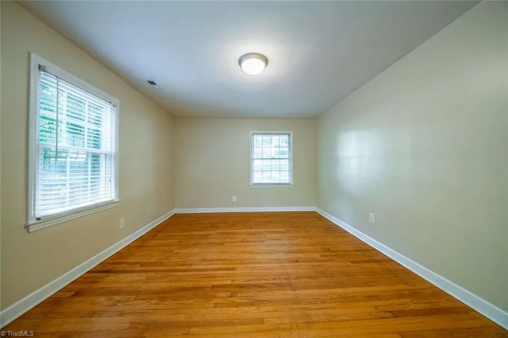 3155 Rainbow Avenue Pfafftown, NC 27040