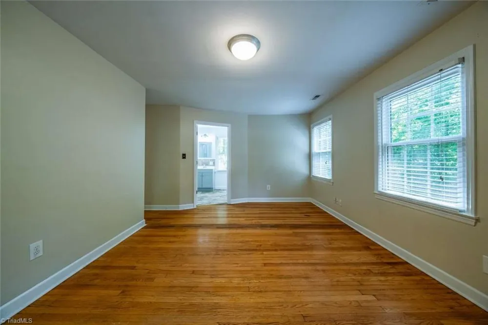 3155 Rainbow Avenue Pfafftown, NC 27040