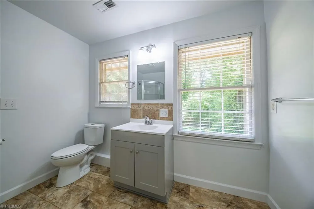 3155 Rainbow Avenue Pfafftown, NC 27040