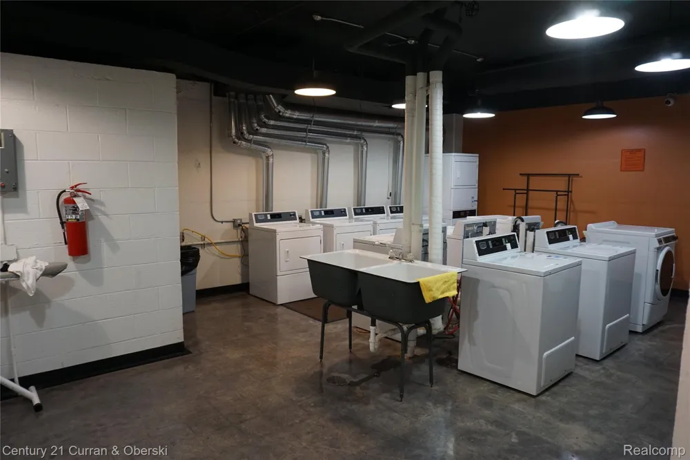 22700 Garrison Street #710 Dearborn City, MI 48124
