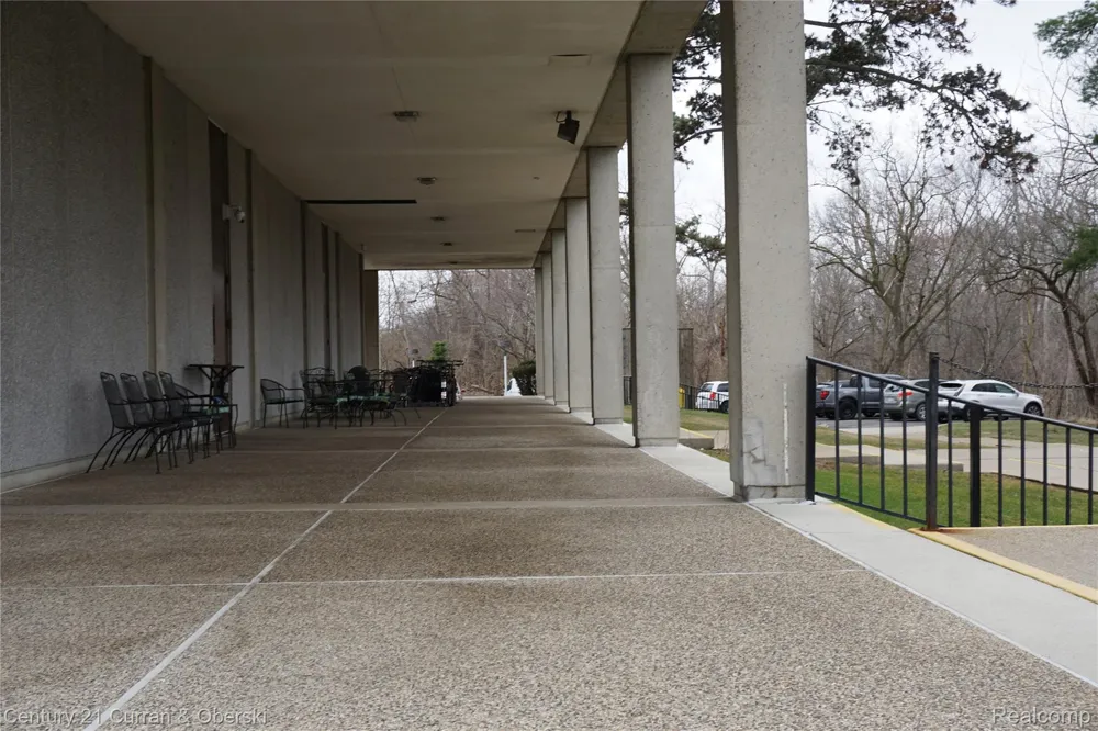 22700 Garrison Street #710 Dearborn City, MI 48124