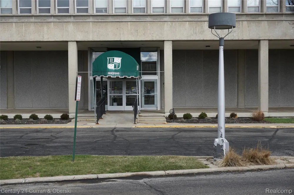 22700 Garrison Street #710 Dearborn City, MI 48124