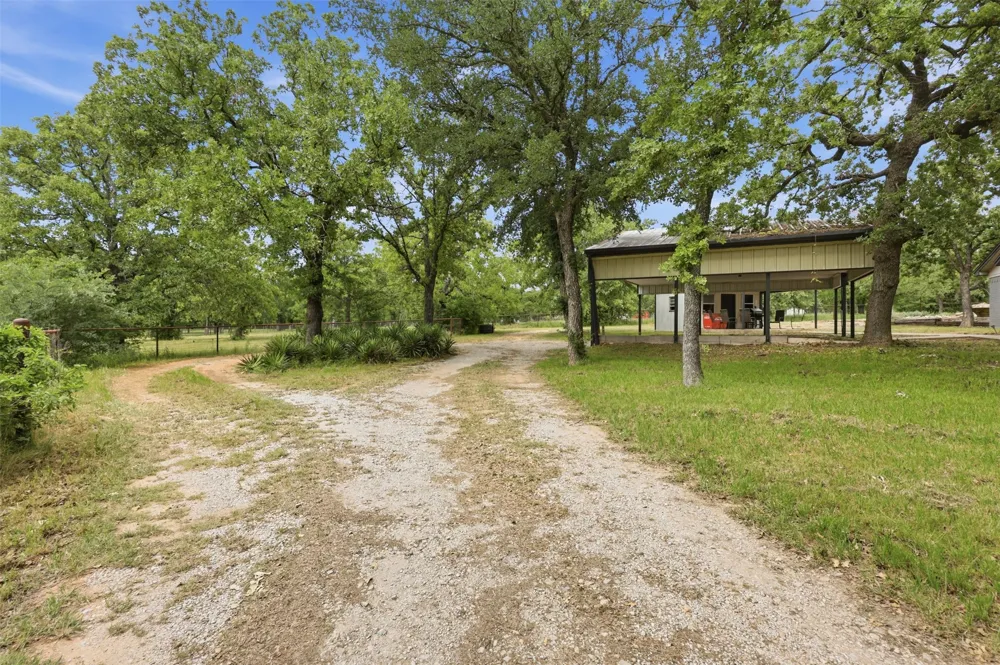 992 Fm 2210 Bridgeport, TX 76426