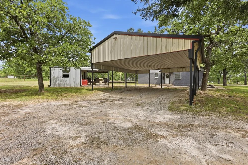 992 Fm 2210 Bridgeport, TX 76426