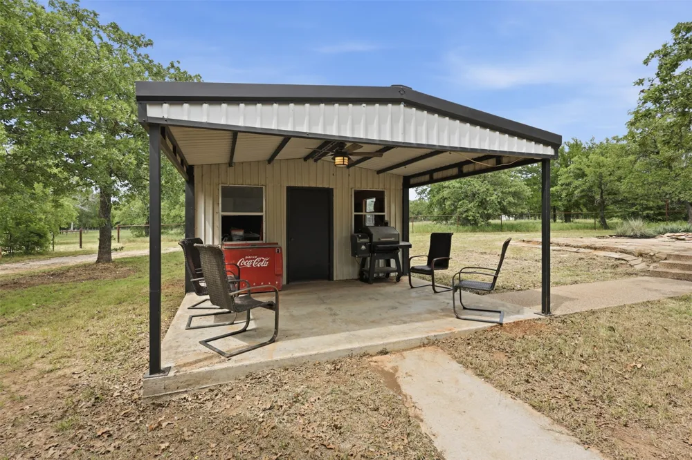 992 Fm 2210 Bridgeport, TX 76426