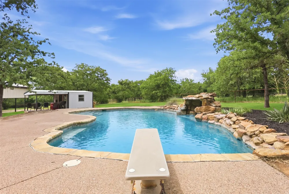 992 Fm 2210 Bridgeport, TX 76426