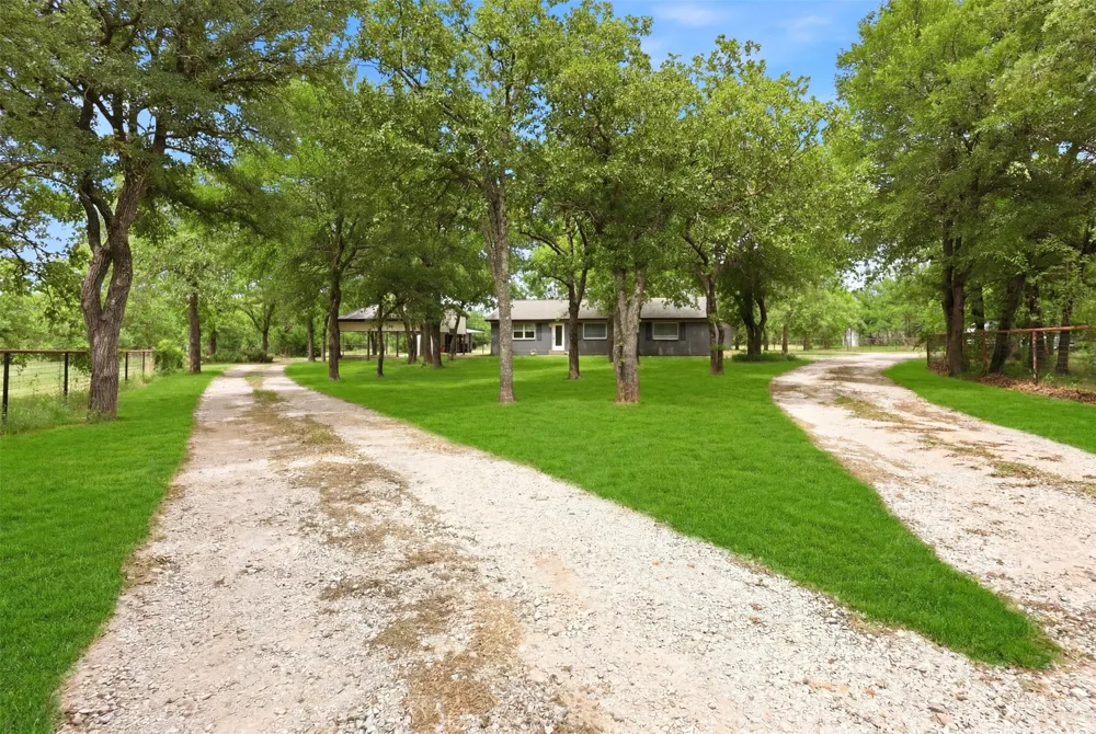 992 Fm 2210 Bridgeport, TX 76426