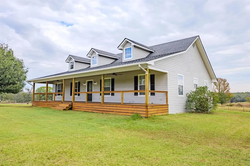 5300 N Hwy 37 Winnsboro, TX 75494