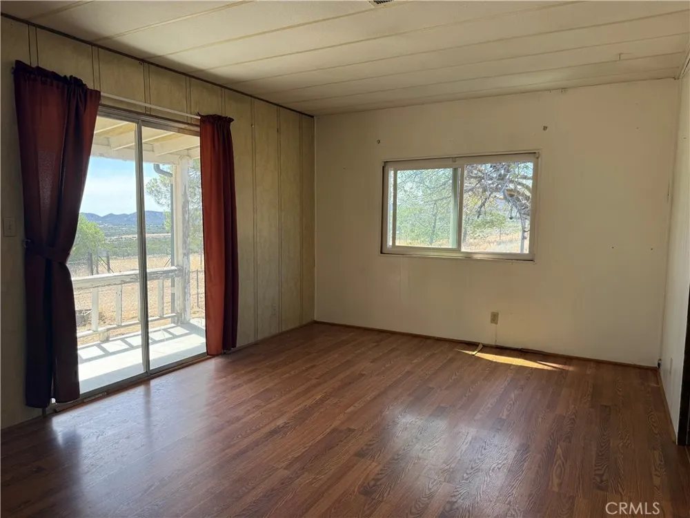 57313 Holland Anza, CA 92539