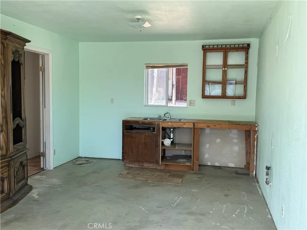 57313 Holland Anza, CA 92539