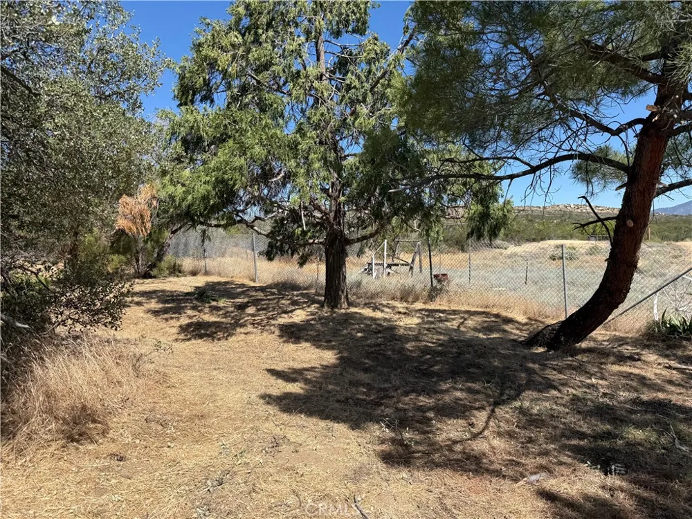 57313 Holland Anza, CA 92539