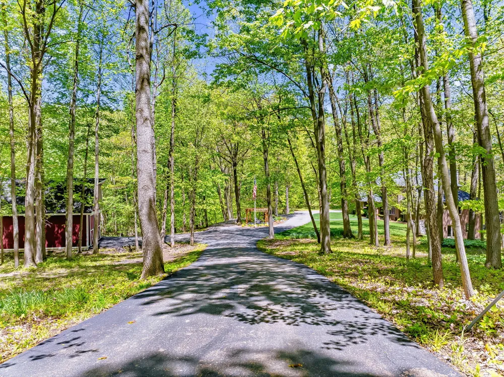 2099 E Clear Lake Road Buchanan, MI 49107