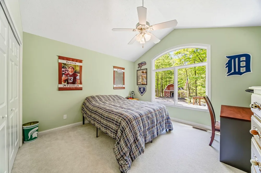 2099 E Clear Lake Road Buchanan, MI 49107
