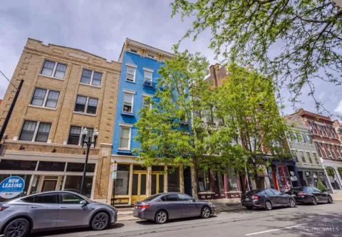 1407 Main Street #4