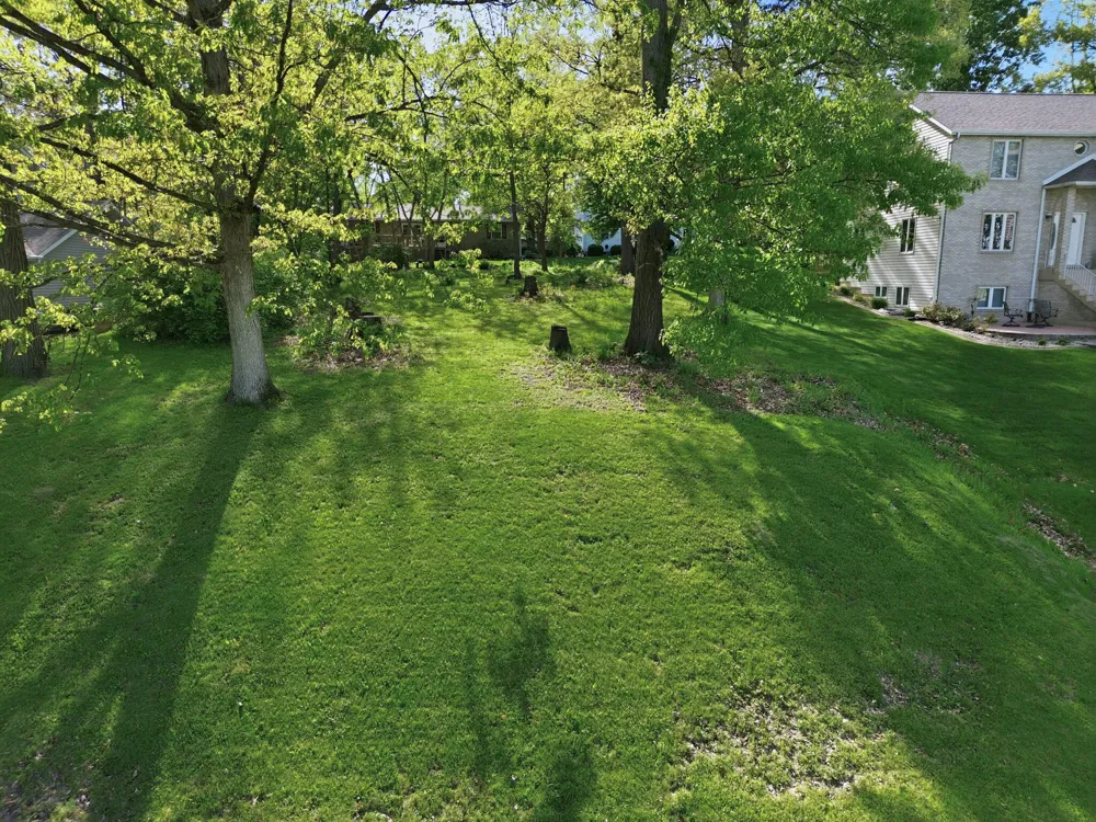3580 W Lakeshore Drive Crown Point, IN 46307
