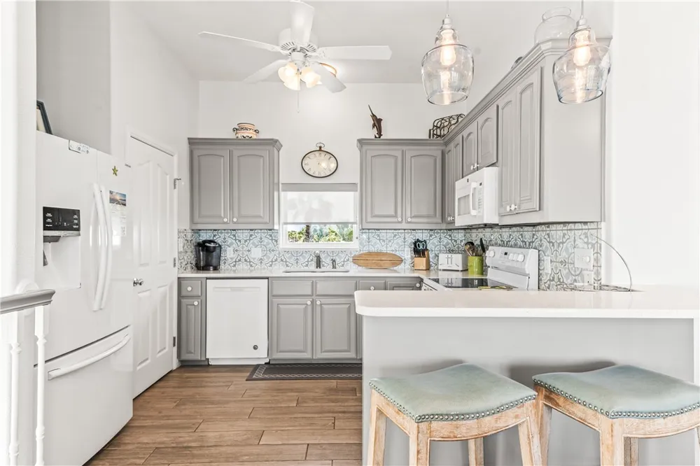 5601 State Highway 361 #103 Port Aransas, TX 78373