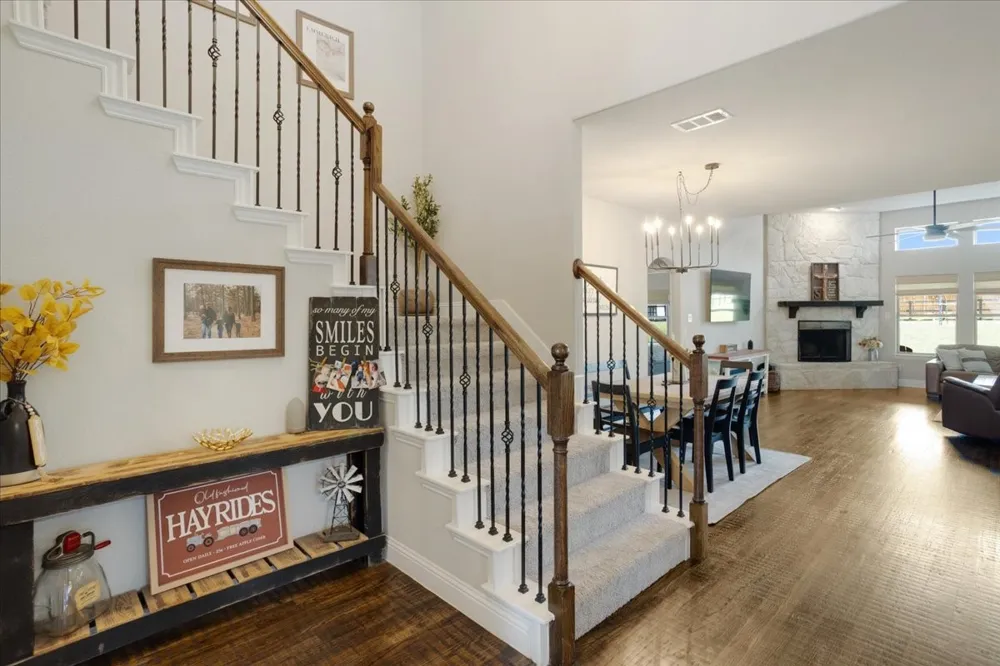 1205 Redbud Howe, TX 75459
