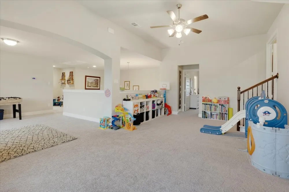 1205 Redbud Howe, TX 75459