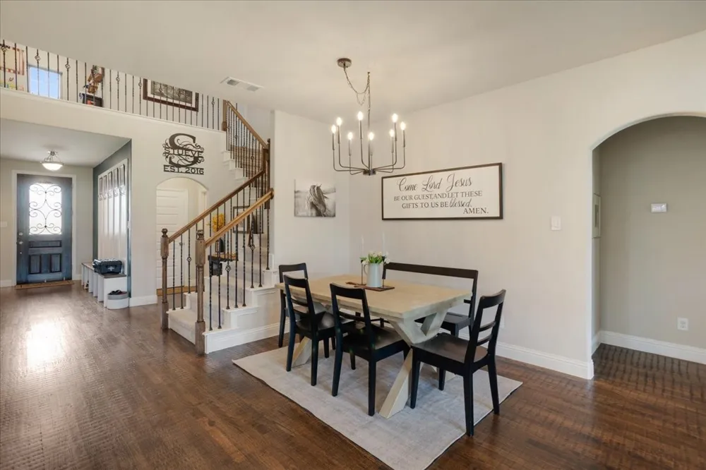 1205 Redbud Howe, TX 75459