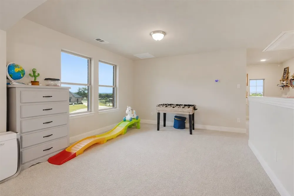 1205 Redbud Howe, TX 75459