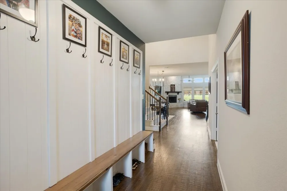1205 Redbud Howe, TX 75459