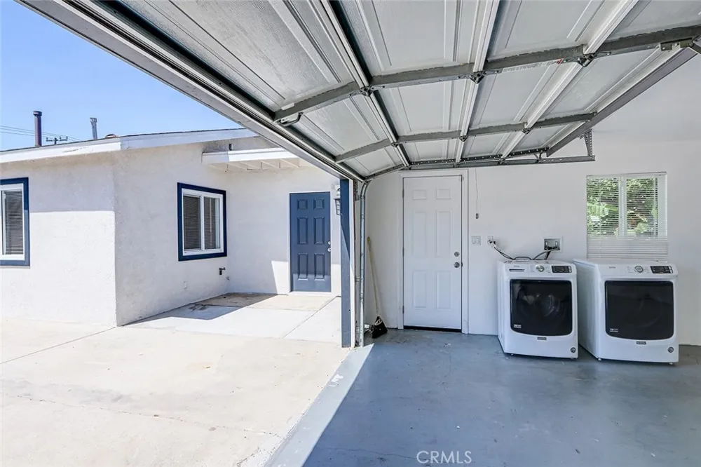 3341 W 147th Hawthorne, CA 90250
