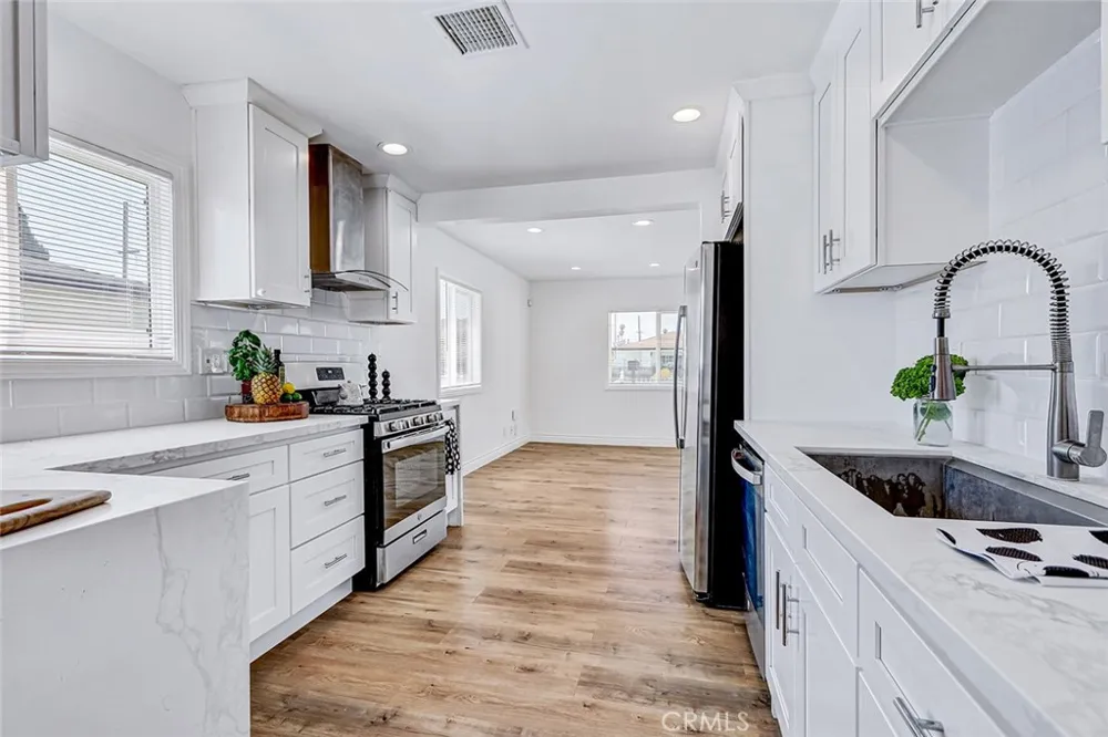 3341 W 147th Hawthorne, CA 90250