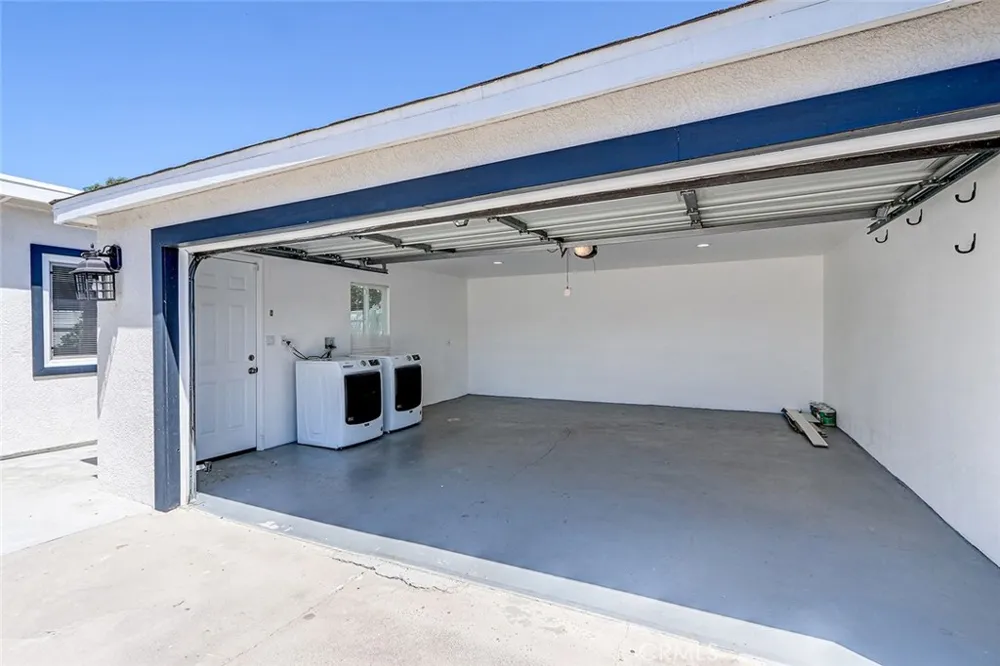 3341 W 147th Hawthorne, CA 90250