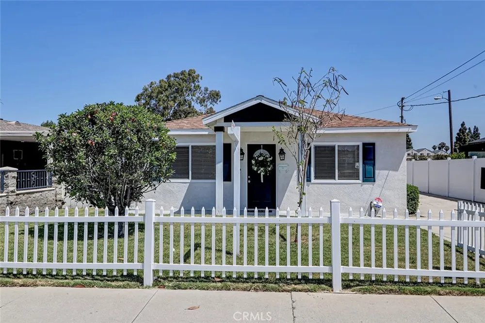 3341 W 147th Hawthorne, CA 90250