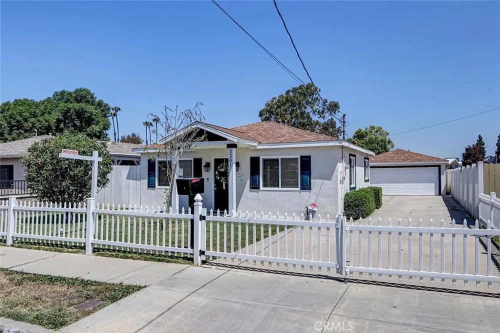 3341 W 147th Hawthorne, CA 90250