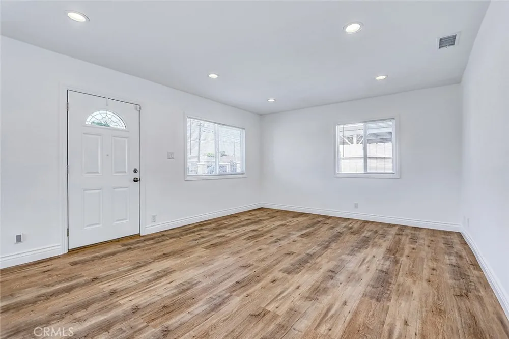 3341 W 147th Hawthorne, CA 90250