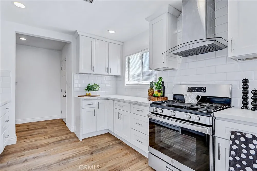 3341 W 147th Hawthorne, CA 90250