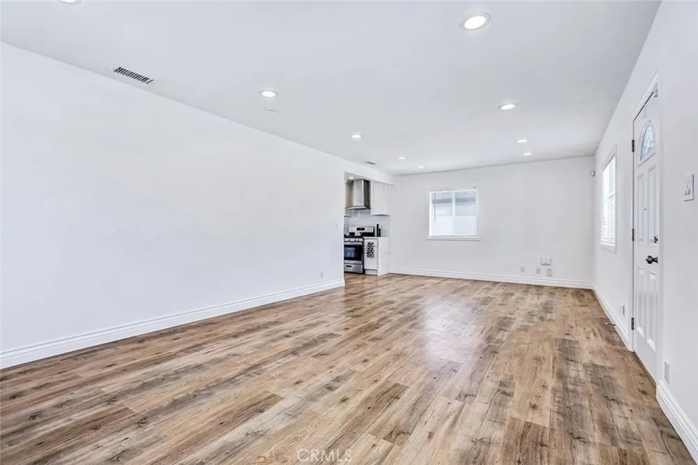 3341 W 147th Hawthorne, CA 90250