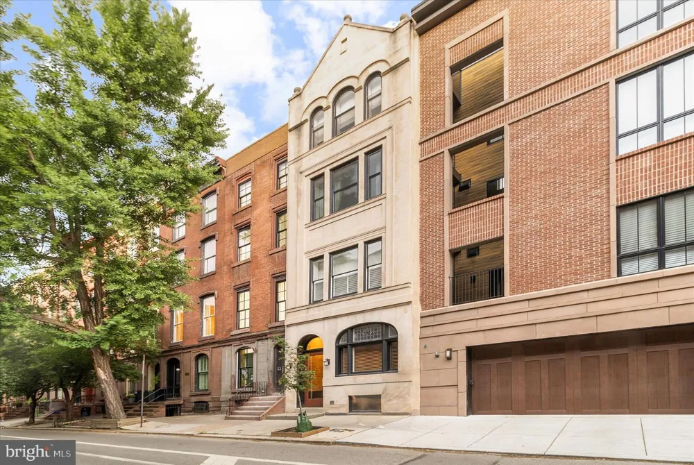 1519 PINE STREET #4 Philadelphia, PA 19102