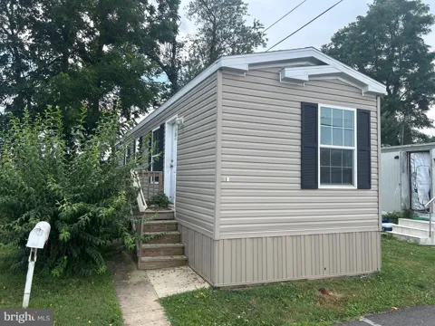 134 LINCOLN HWY #11
