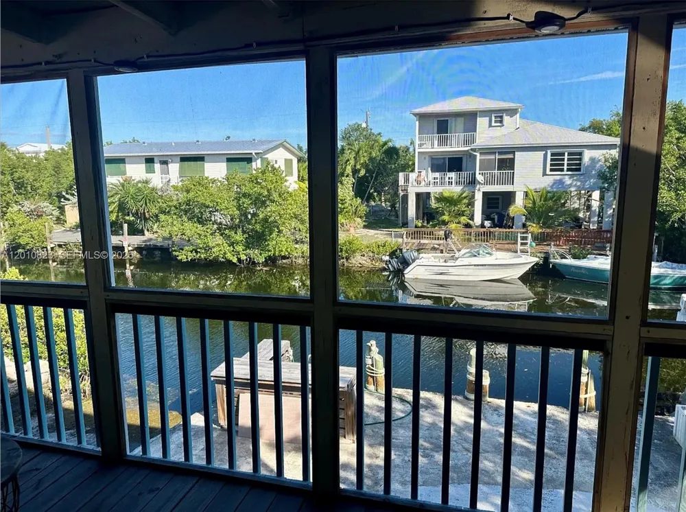 813 Hawksbill Ln Sugarloaf, FL 33042