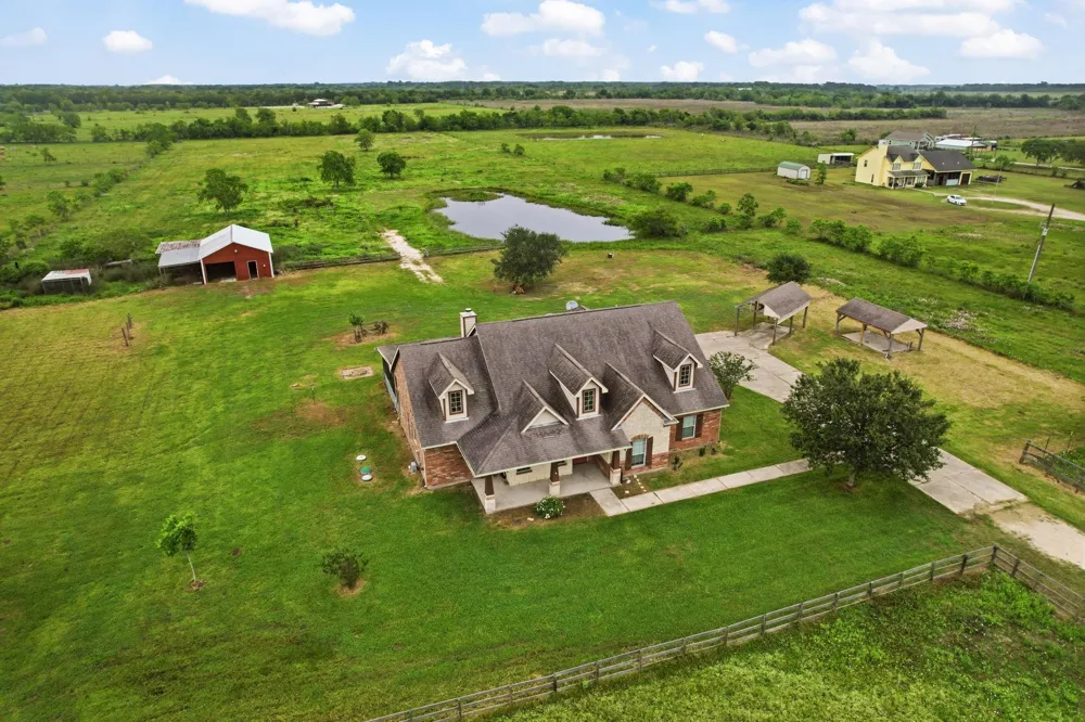 1405 Big Hill Road Winnie, TX 77665