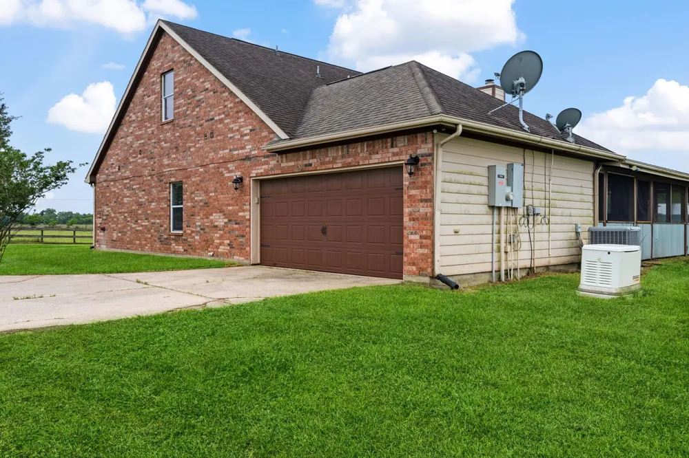 1405 Big Hill Road Winnie, TX 77665