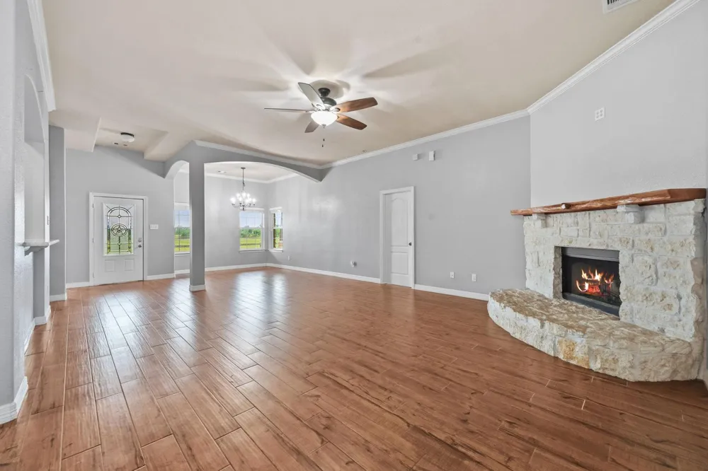 1405 Big Hill Road Winnie, TX 77665