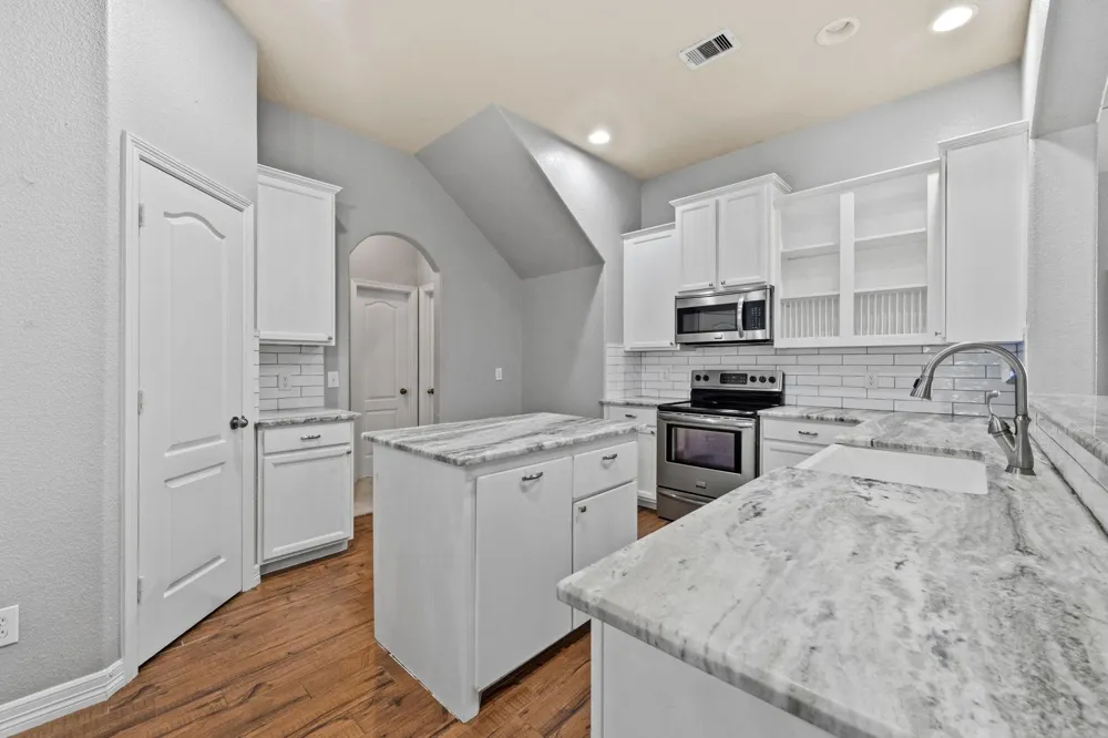 1405 Big Hill Road Winnie, TX 77665