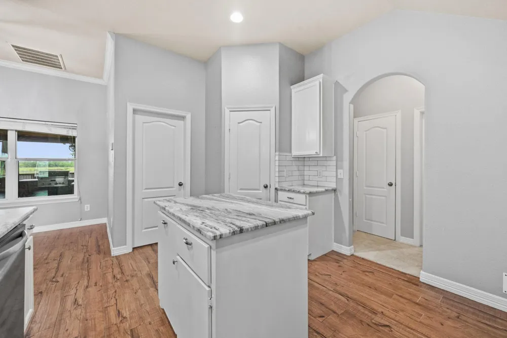 1405 Big Hill Road Winnie, TX 77665