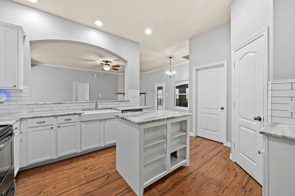 1405 Big Hill Road Winnie, TX 77665