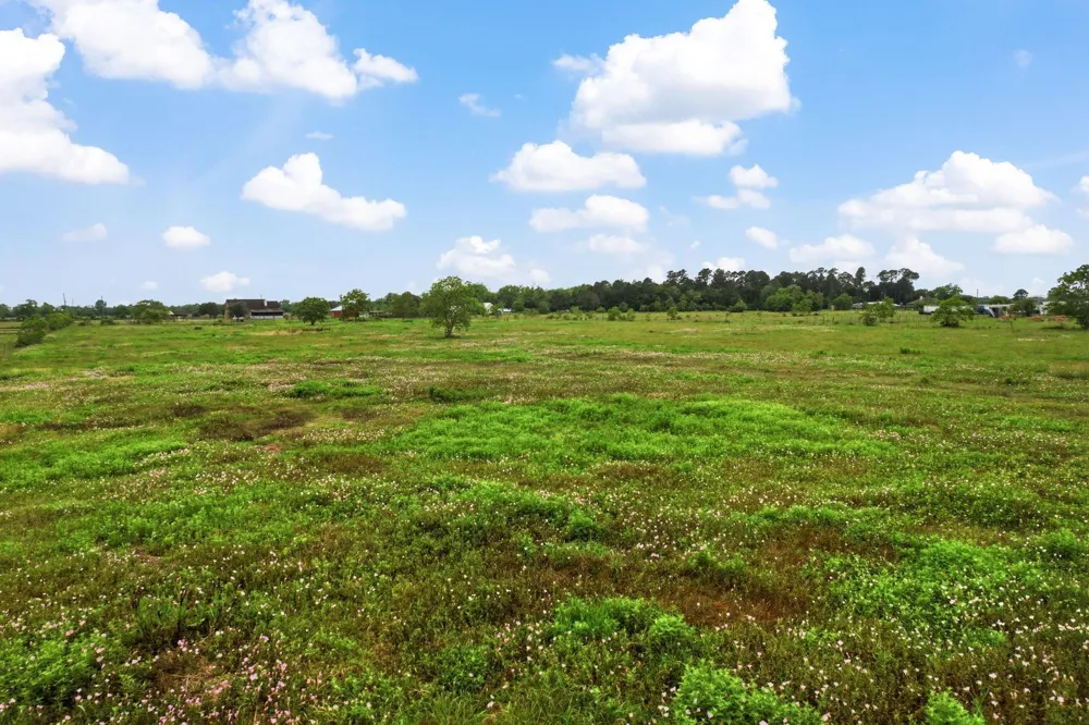 1405 Big Hill Road Winnie, TX 77665
