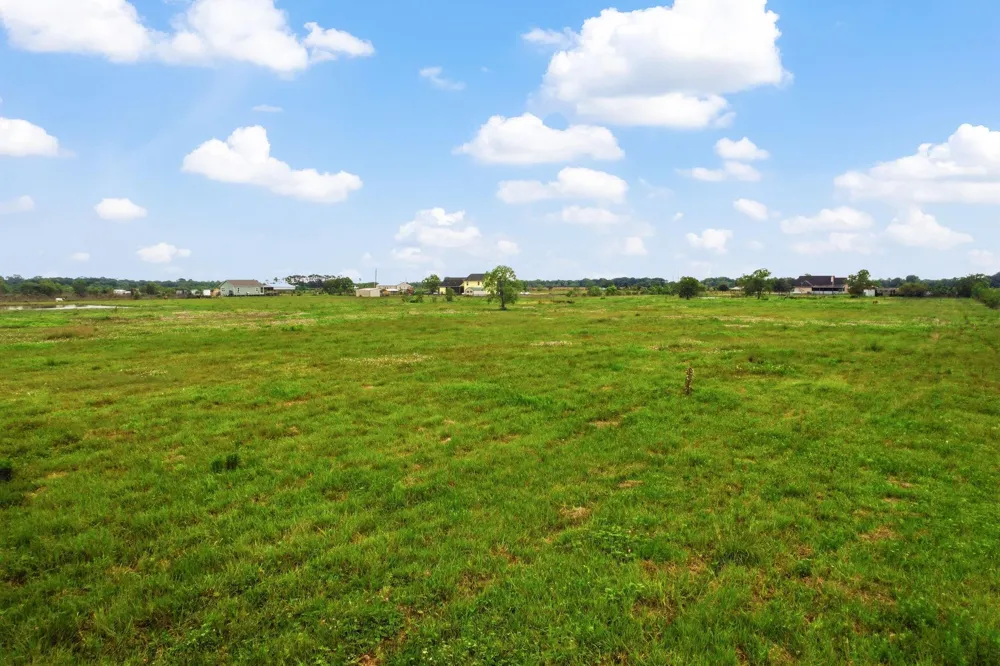 1405 Big Hill Road Winnie, TX 77665