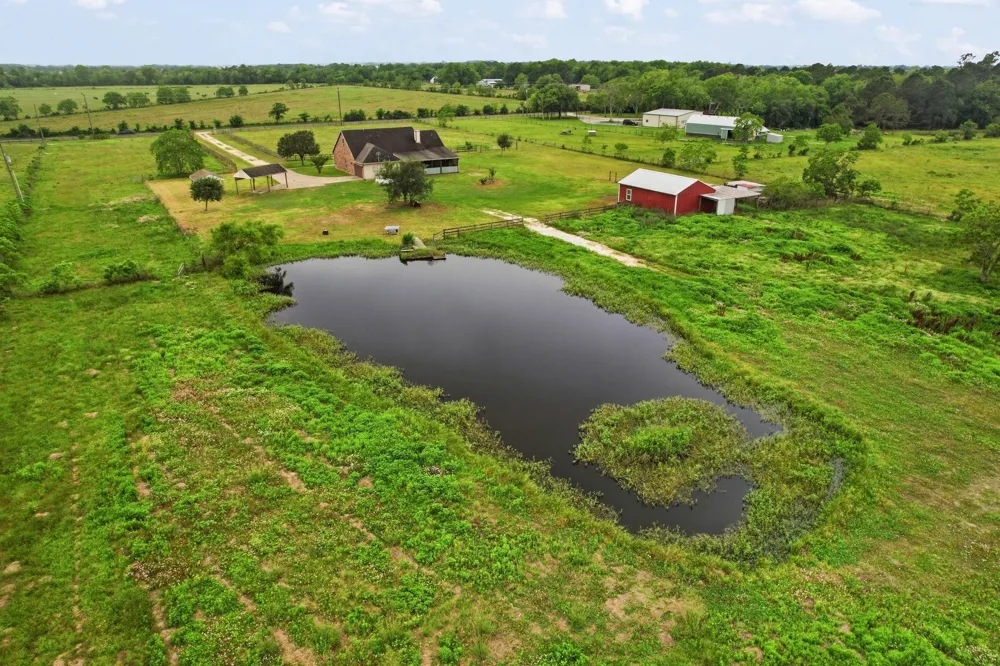 1405 Big Hill Road Winnie, TX 77665