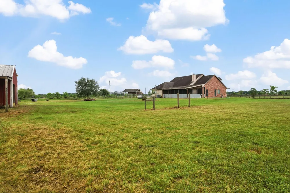 1405 Big Hill Road Winnie, TX 77665