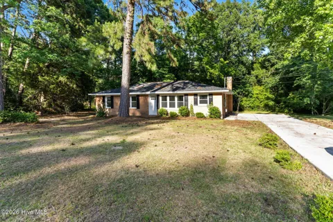 146 Forest Drive W